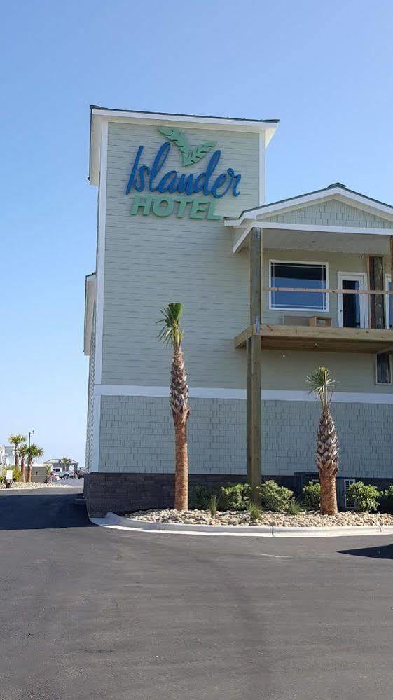 Islander & Hotel Emerald Isle